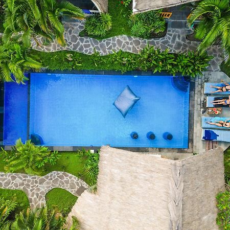 Отель Gili Matiki Гили-Эйр Экстерьер фото