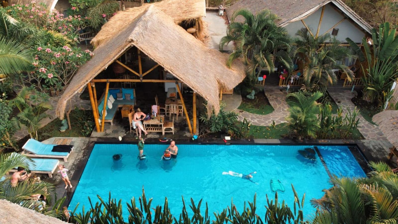 Отель Gili Matiki Гили-Эйр Экстерьер фото